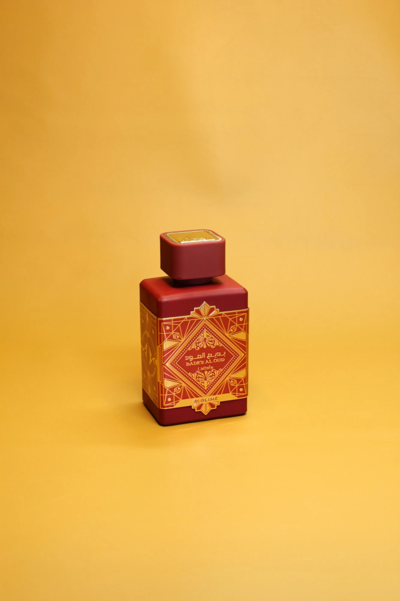 Badee al Oud Sublime de Lattafa, frasco de 100 ml